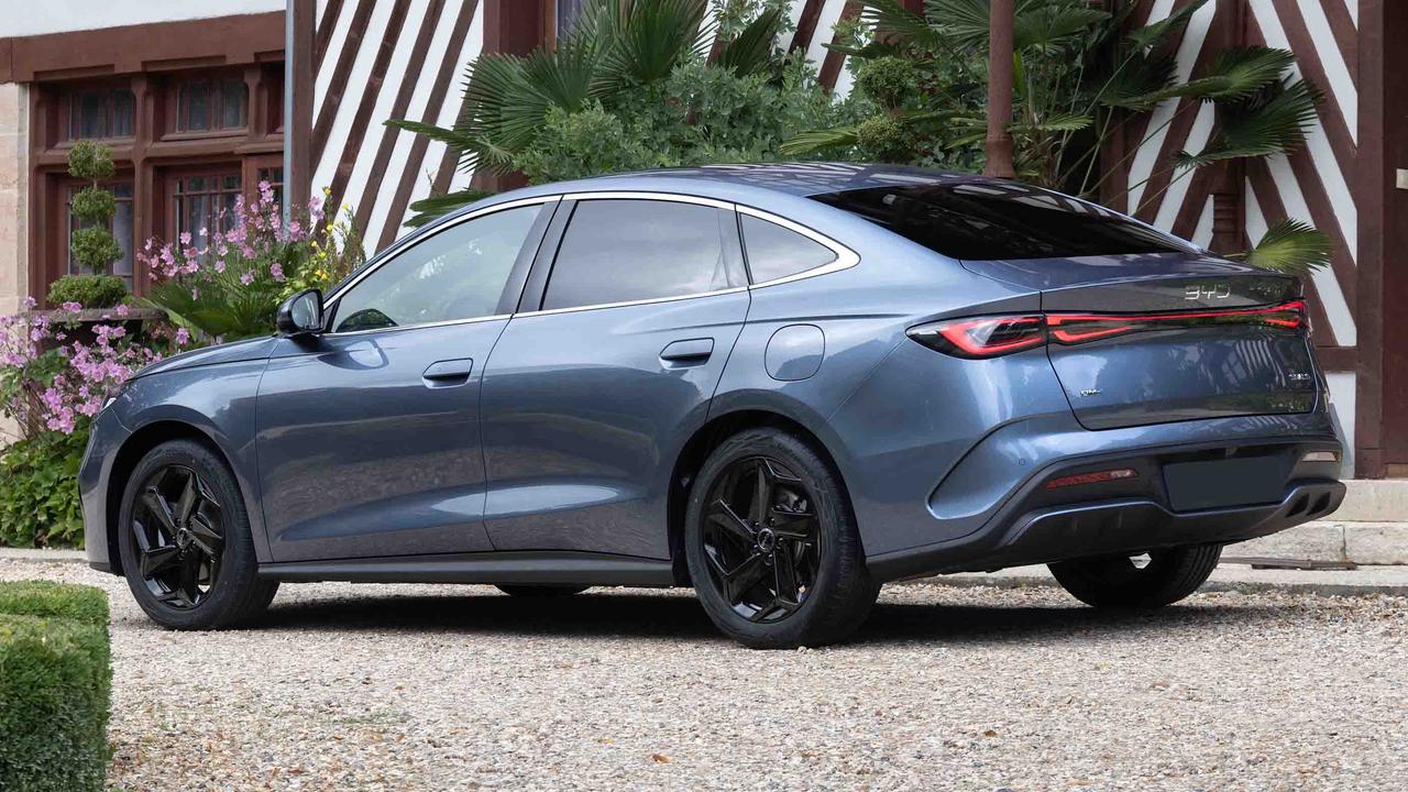 BYD Seal 6 saloon, rear