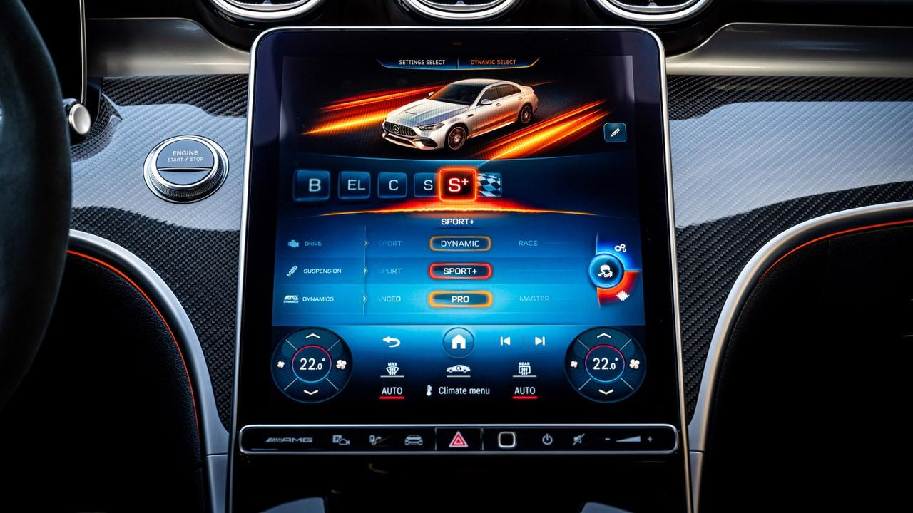 Mercedes AMG C63 S drive modes screen