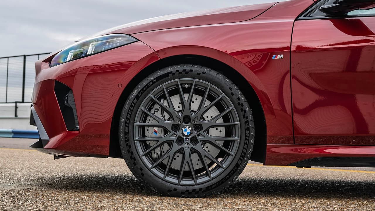 BMW 1 Series (M135) side static, Michelin tyre