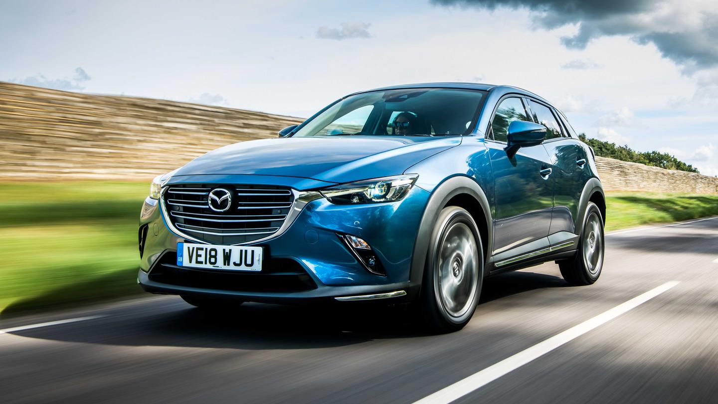 Mazda CX-3 driving