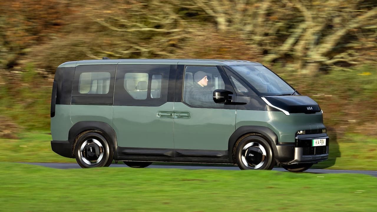 Kia PV5 in green
