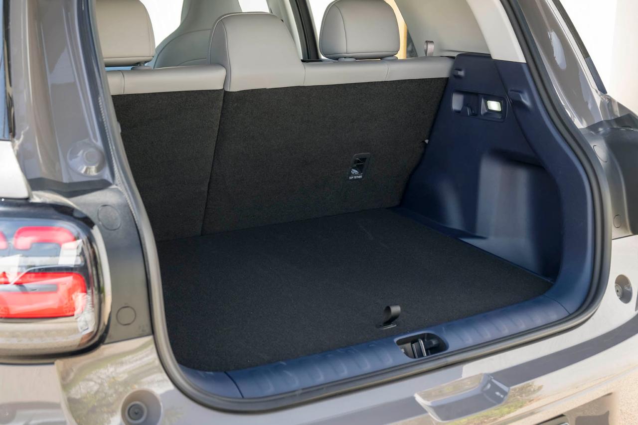 leapmotor b03x boot with floor
