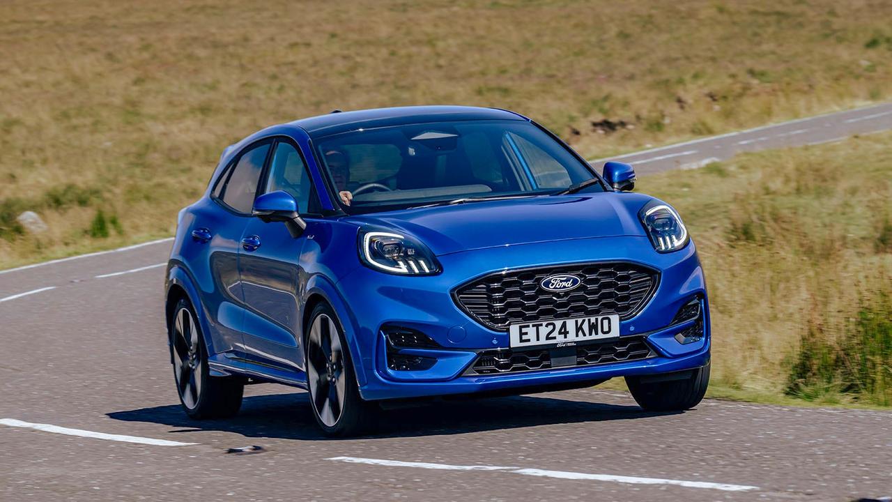 Ford Puma in blue