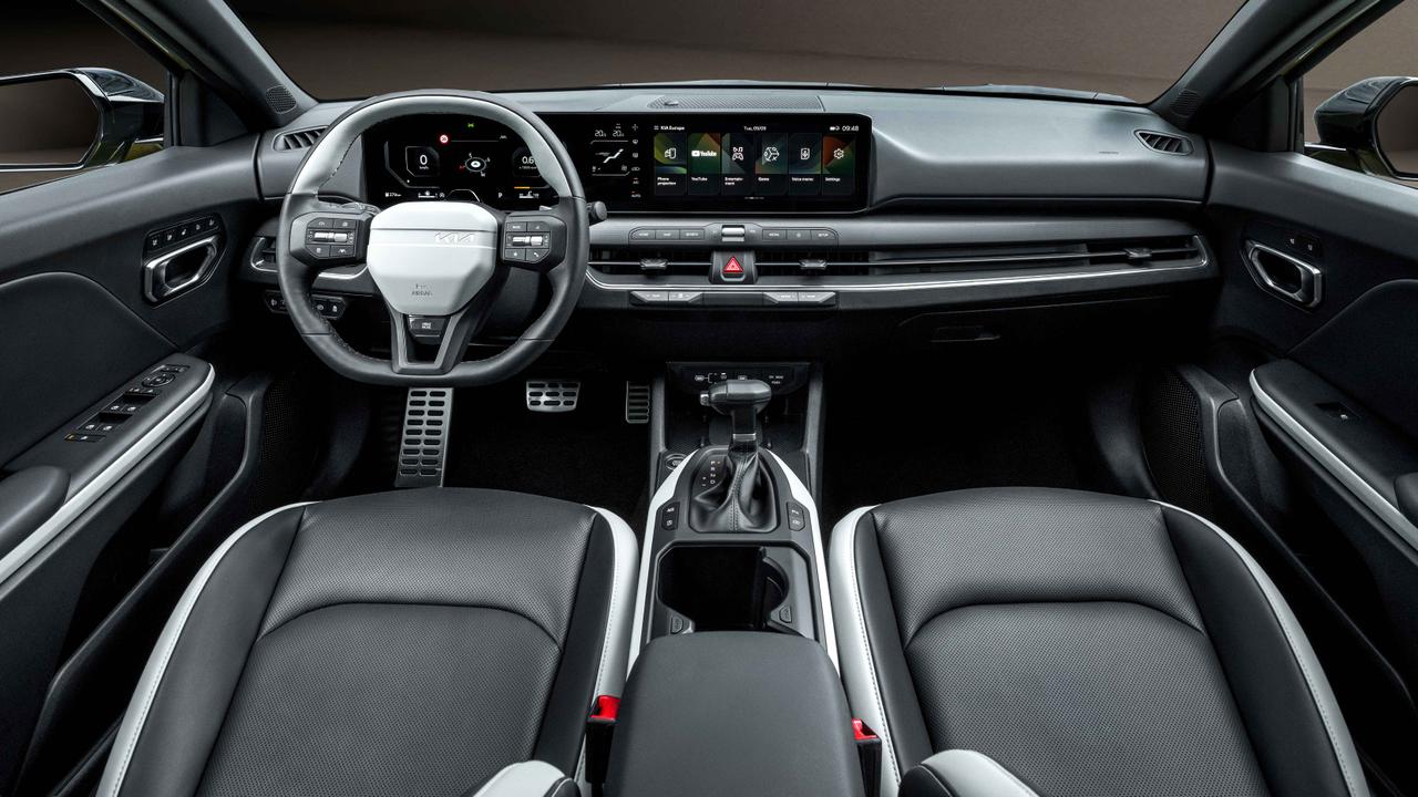 Kia K4 reveal interior