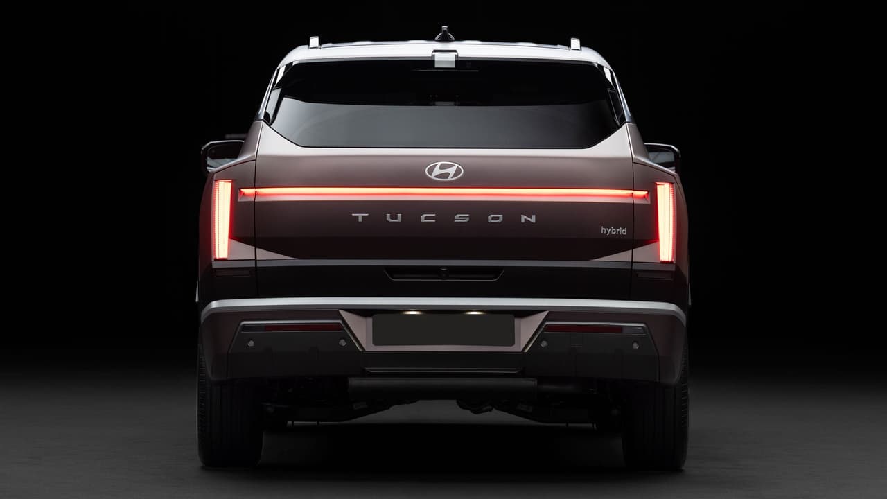 2027 Hyundai Tucson reveal rear view