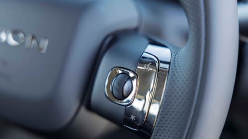 Aion V steering wheel button