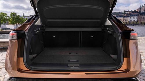 Nissan Ariya boot