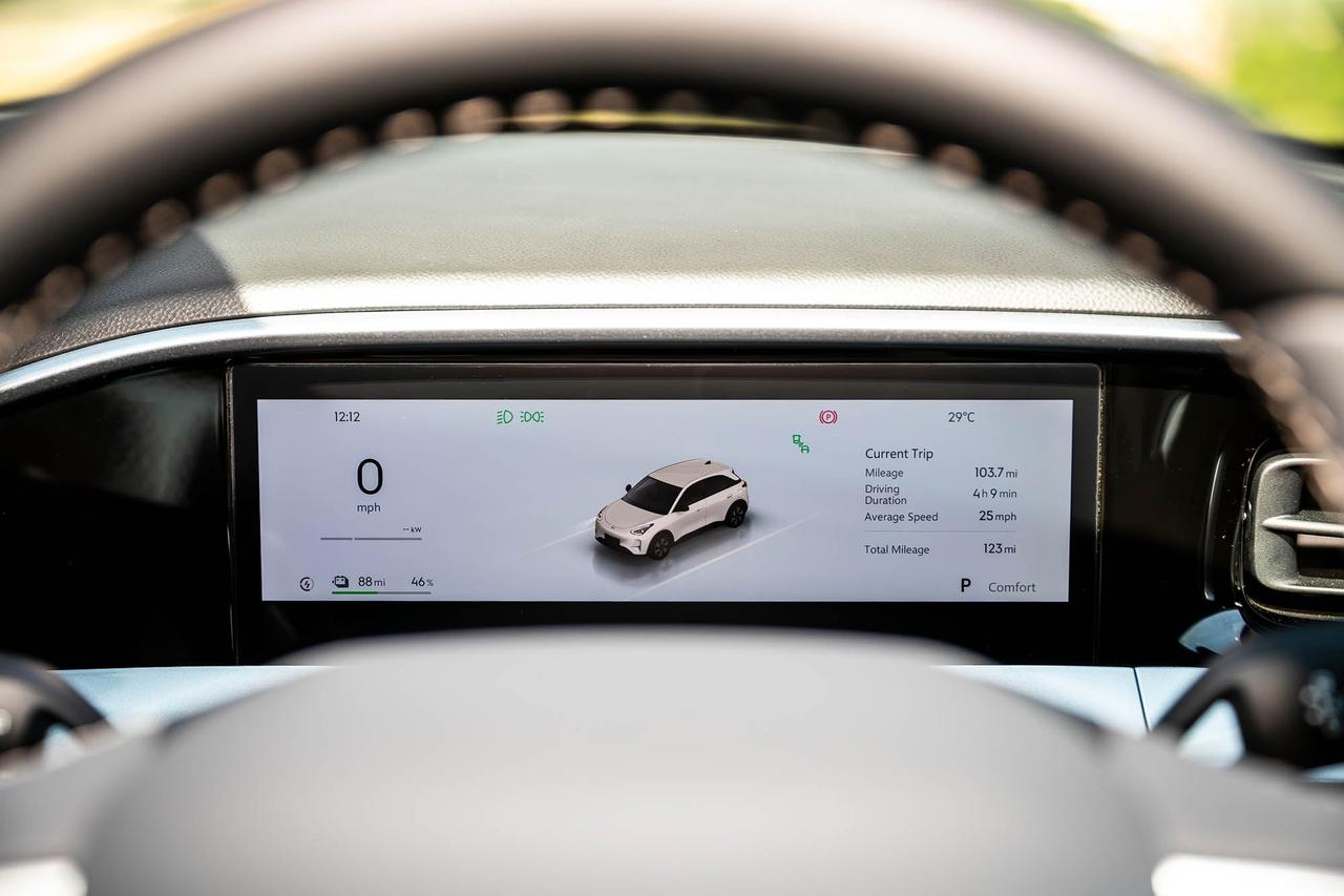 Geely EX2 driver display