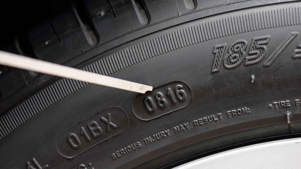 Tyre date code