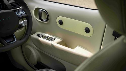 Hyundai Inster door panel