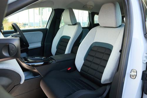 2026 Citroen C5 Aircross front seats