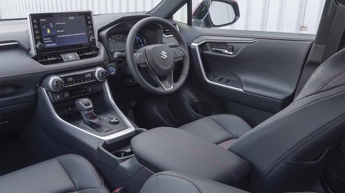 Suzuki Across interior (pre-facelift)
