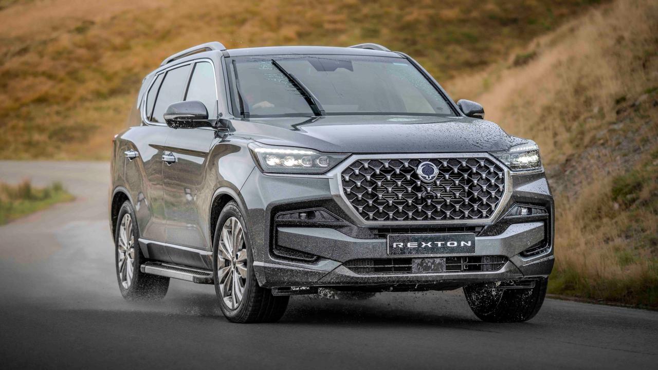 KGM Rexton (SsangYong) driving