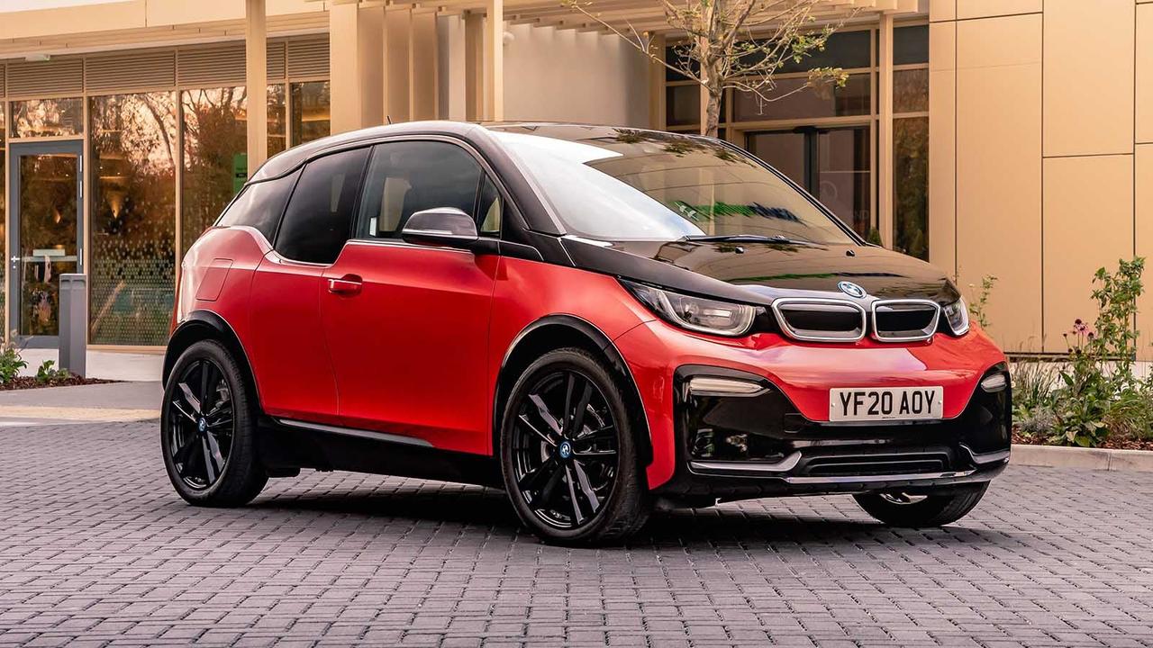 BMW i3S in red