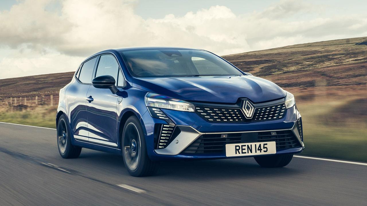 Renault Clio in blue