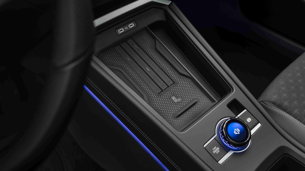 2025 VW T-Roc reveal wireless phone charging pad