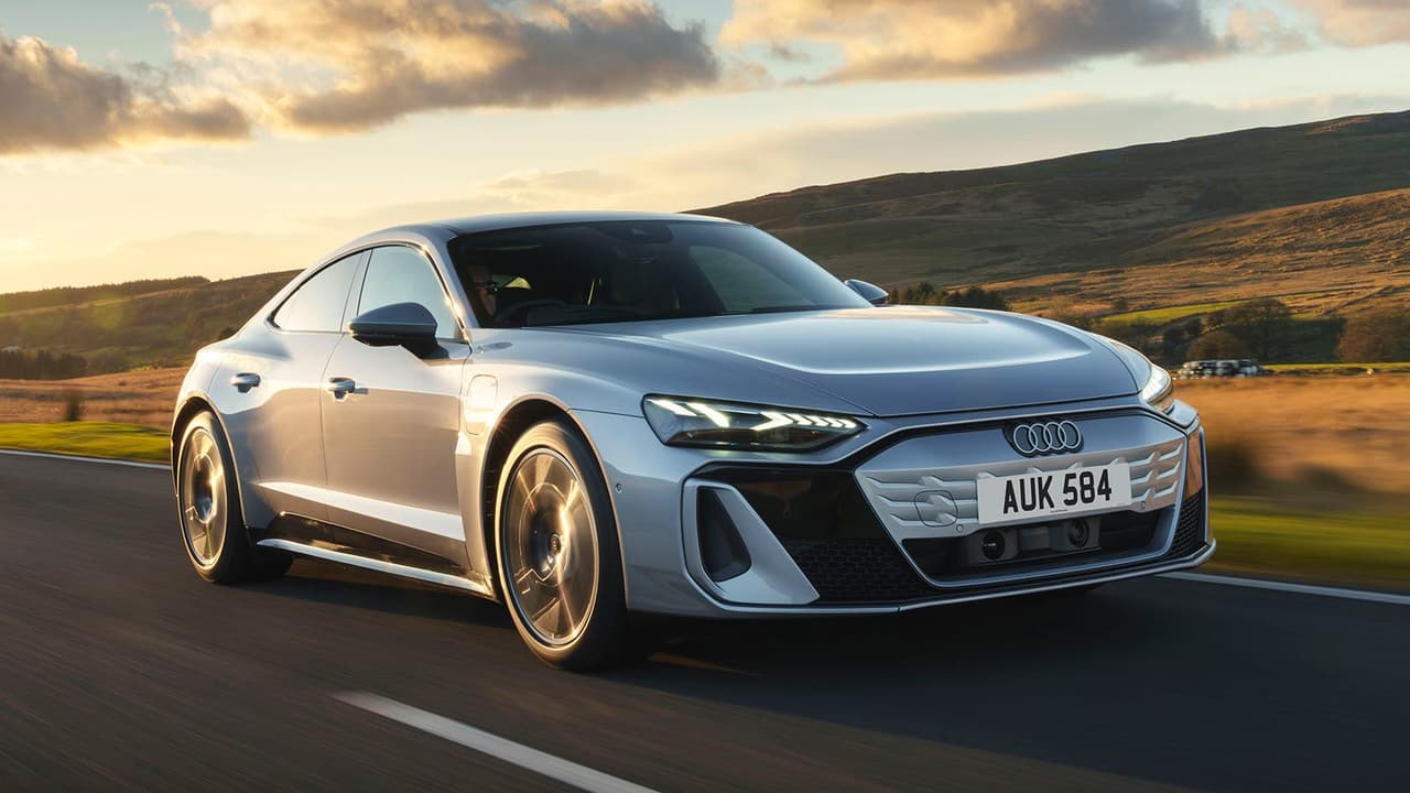 Audi e-tron GT in silver