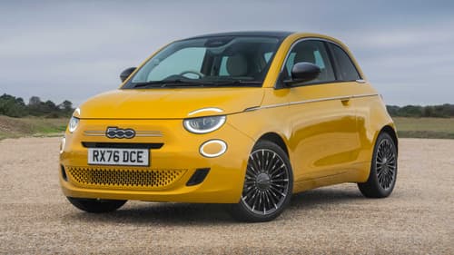 Fiat 500 Hybrid front/side view