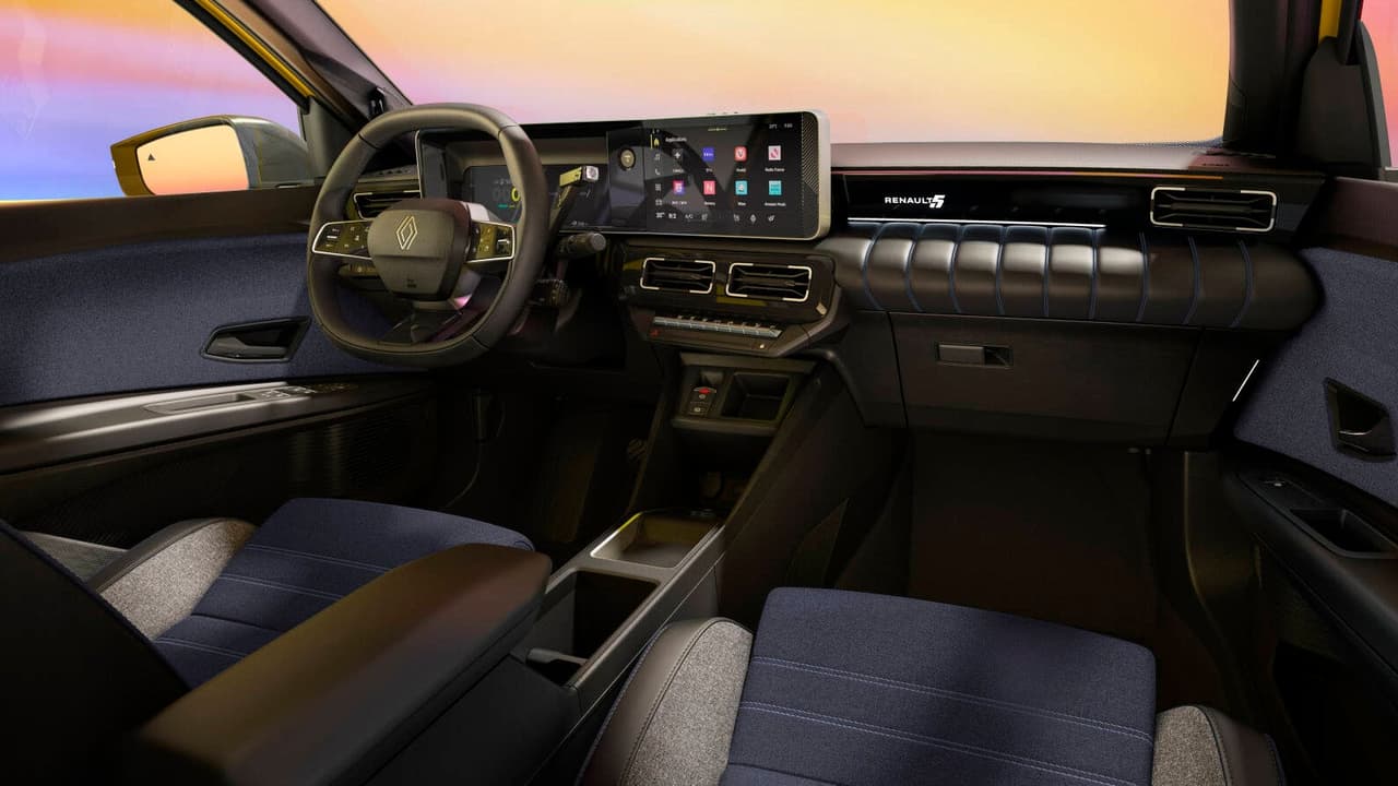 Renault 5 interior