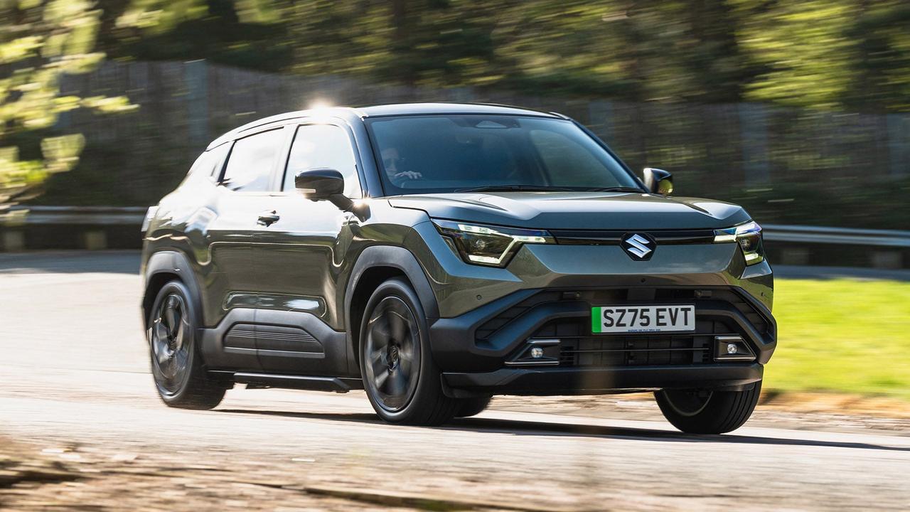 Suzuki e Vitara in green