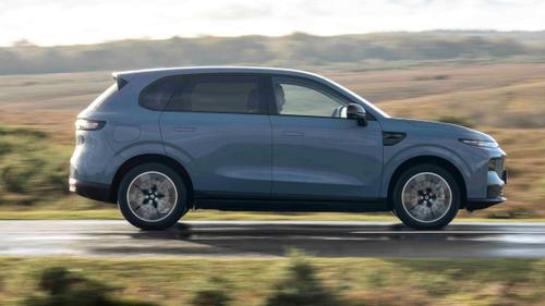 Leapmotor B10 driving side view