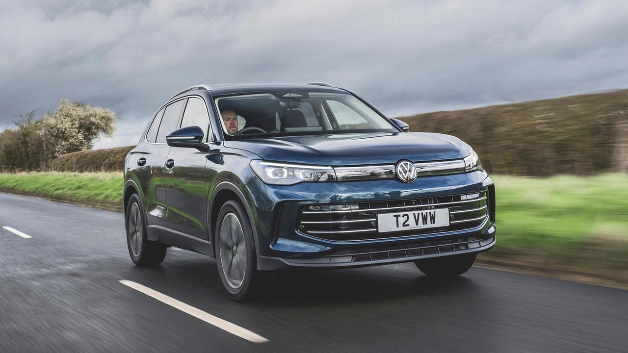 Volkswagen Tiguan in blue