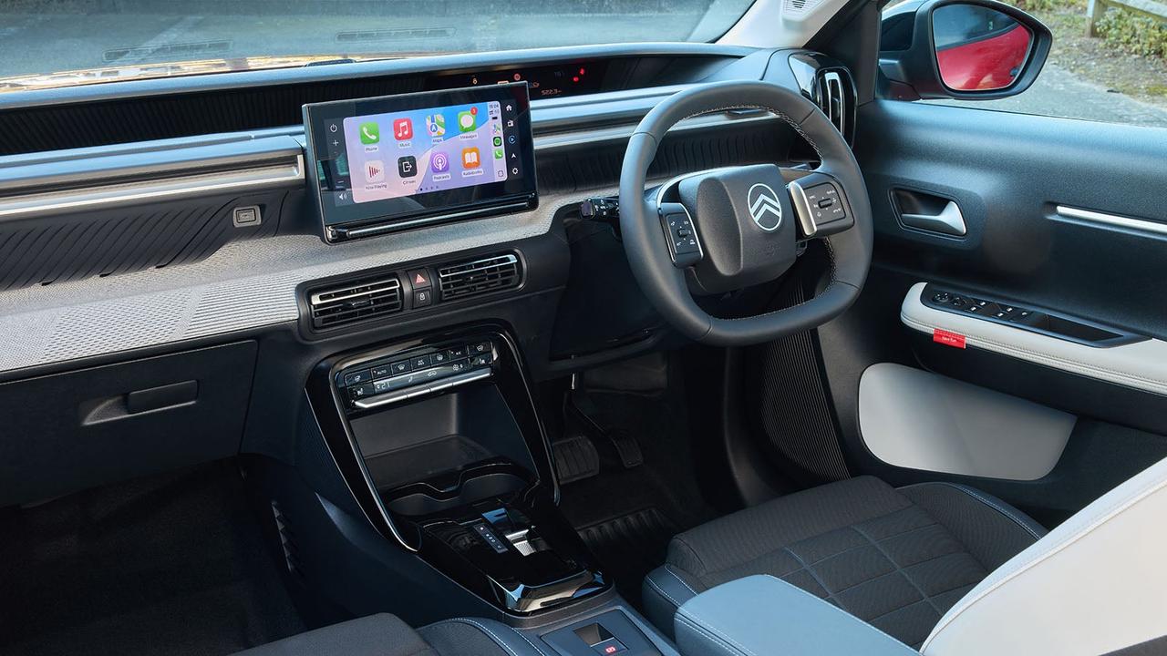 Citroen e-C3 review – interior