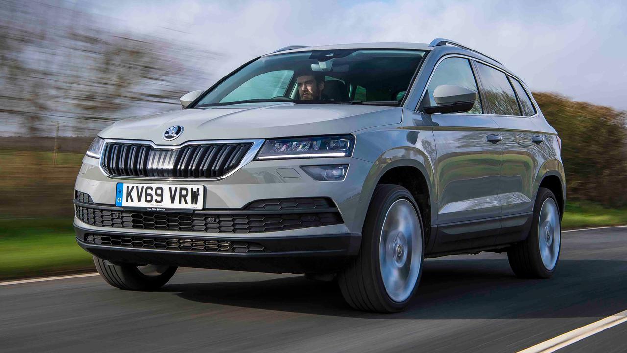 Skoda Karoq driving, silver