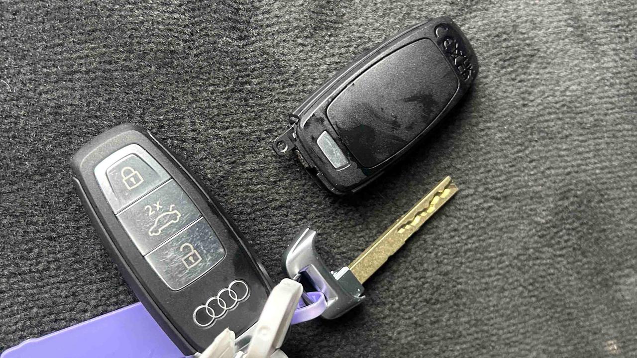 Audi A3 owner guide – key fob battery