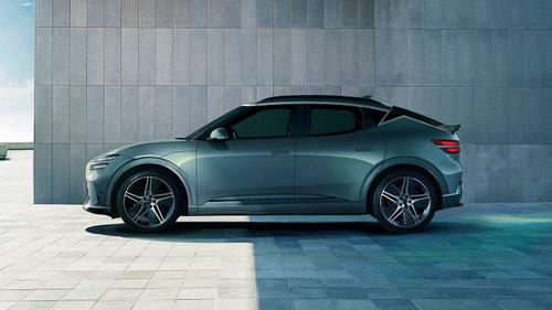 Genesis GV60 review side