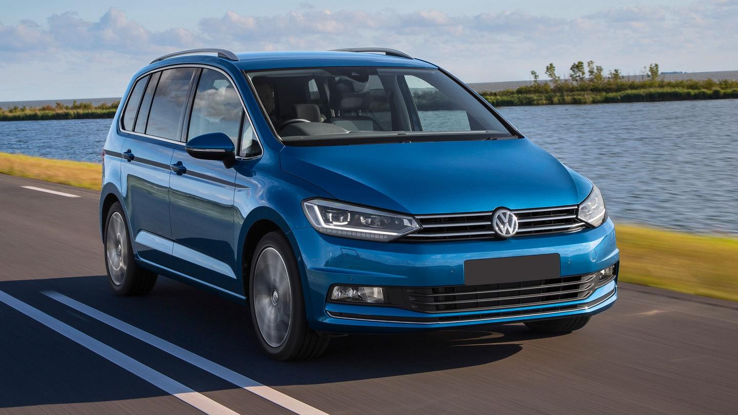 Volkswagen Touran driving