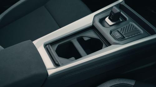 Dacia Bigster cupholders