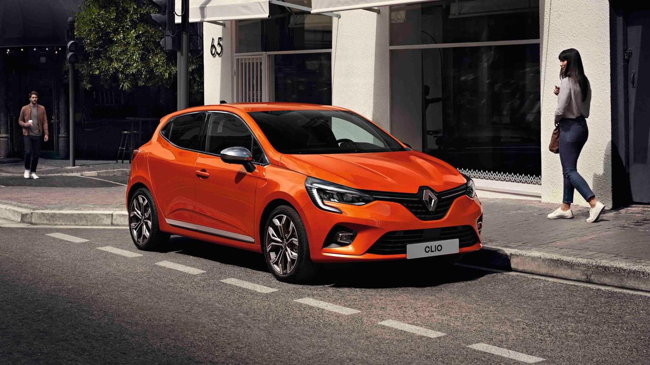 Renault Clio in Valencia Orange