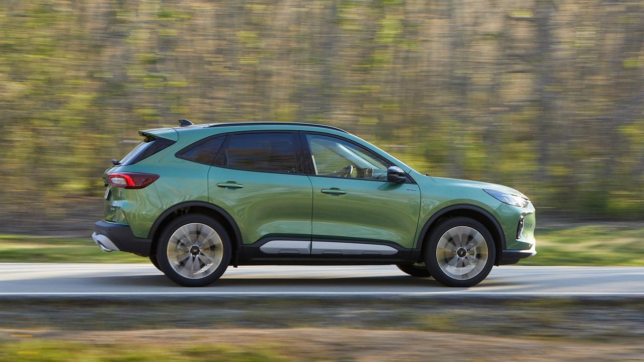 Ford Kuga in green, side shot