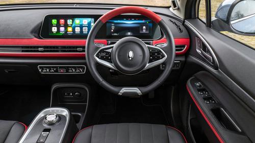 Ora 03 review interior