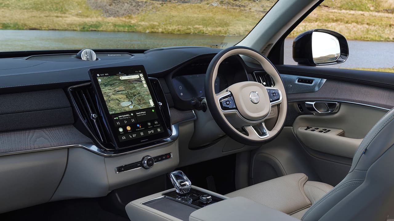 Volvo XC90 interior