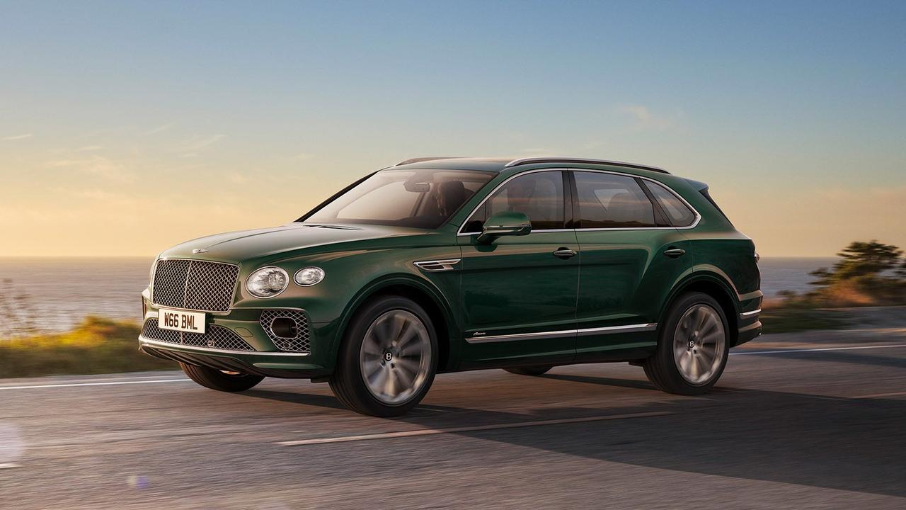 Bentley Bentayga in green