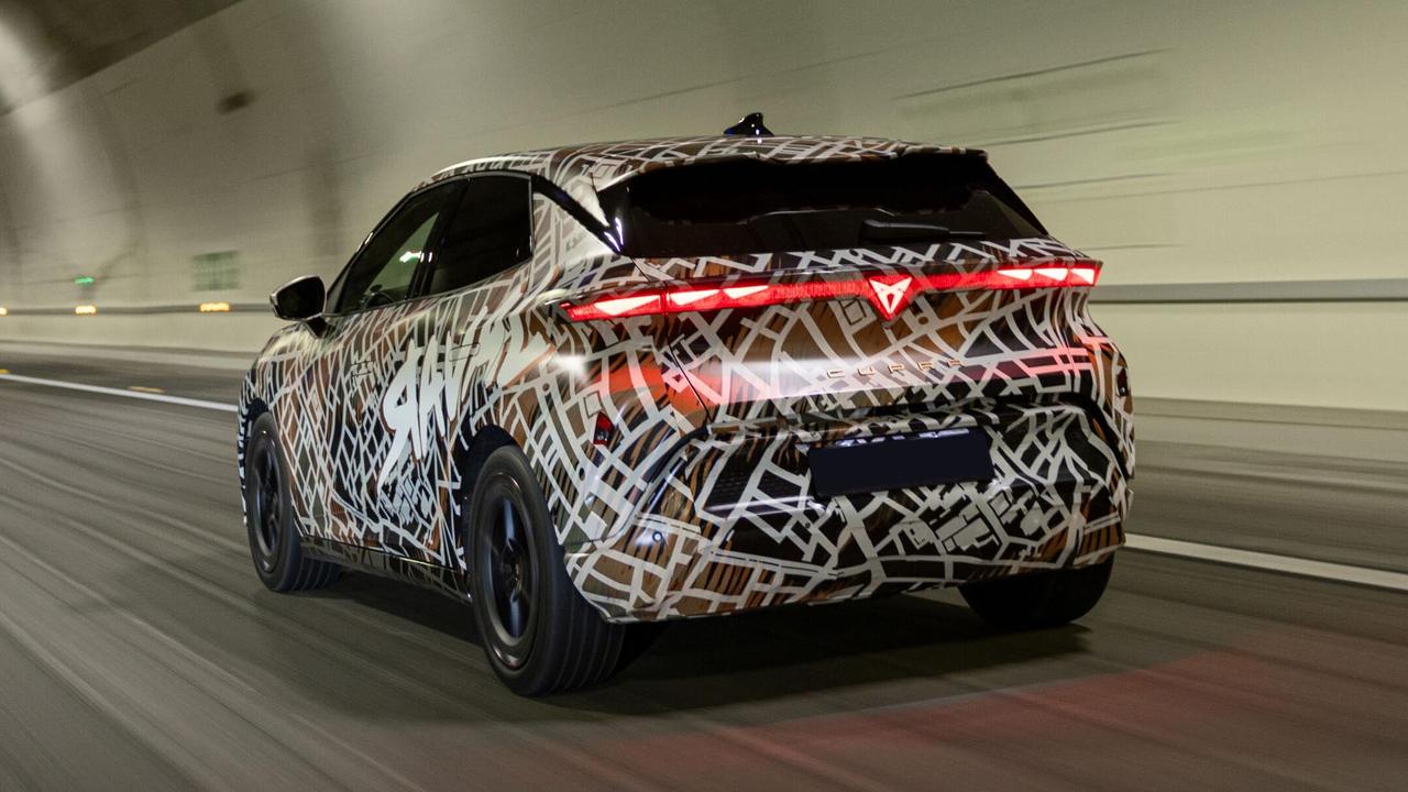 Cupra Raval teaser – rear, driving