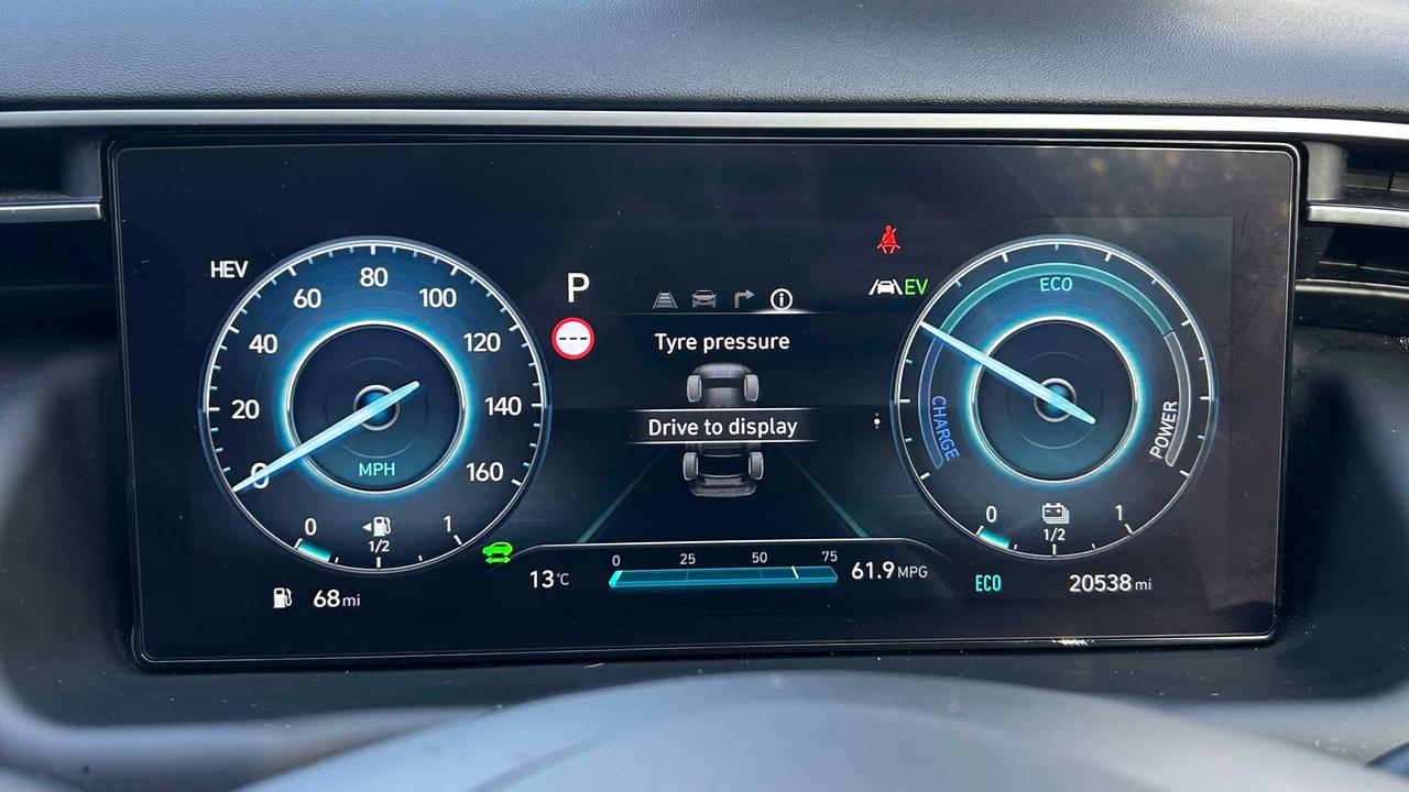 Hyundai Tucson tyre pressure reset screen