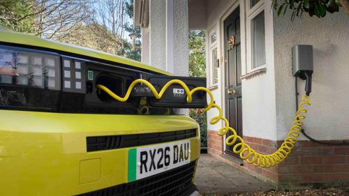 Fiat Grande Panda charging cable