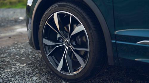 Volkswagen Tiguan alloy wheel