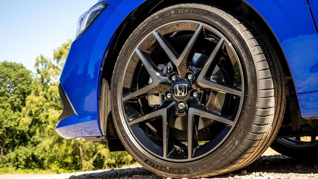 Honda Civic alloy wheel