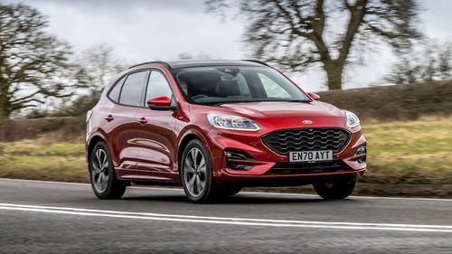 Ford Kuga ST-Line X hybrid driving
