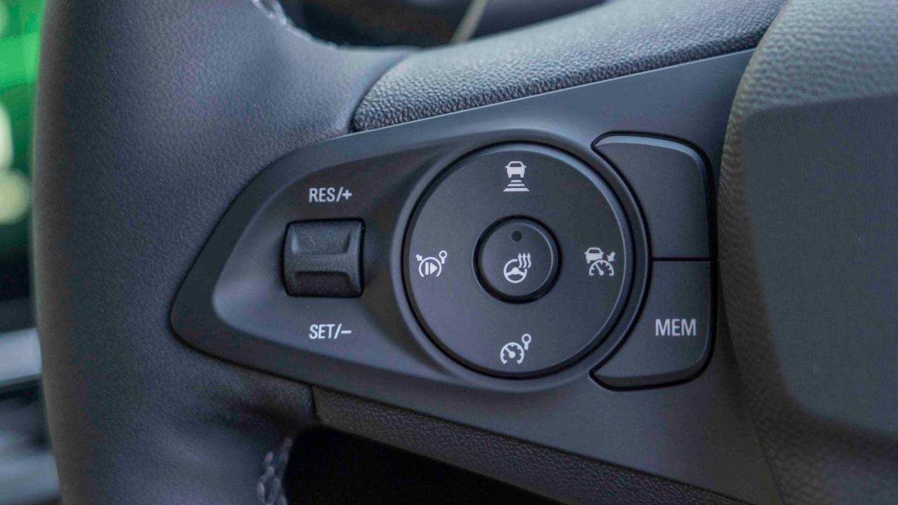 Vauxhall Corsa steering wheel buttons
