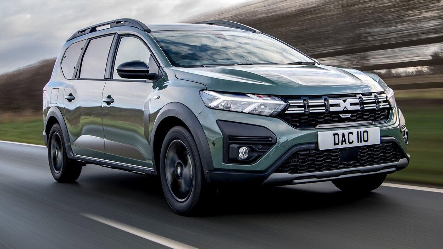 Dacia Jogger driving