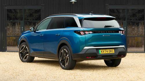 2024 Peugeot 5008 rear view