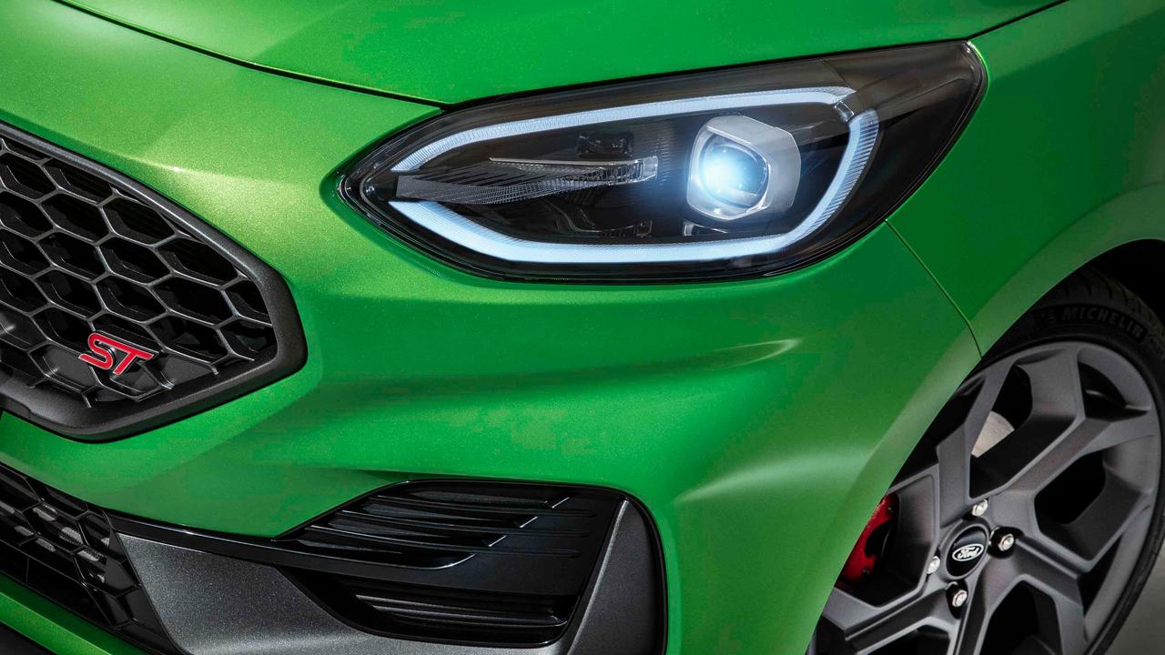 Ford Fiesta ST headlight