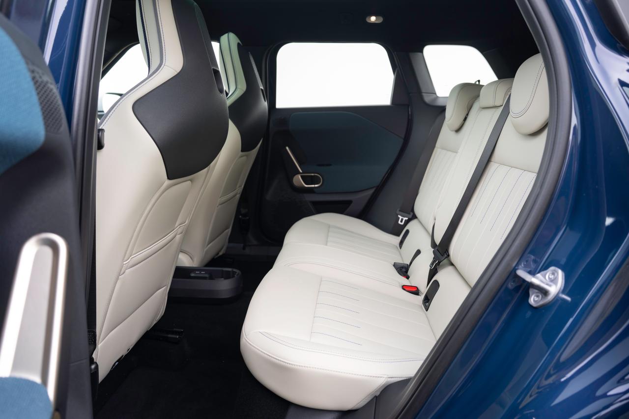 Mini Aceman blue rear seats