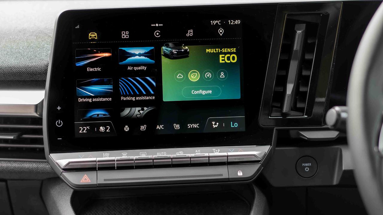 Renault Megane E-Tech infotainment screen