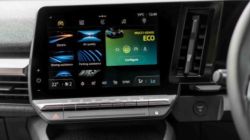 Renault Megane E-Tech infotainment screen